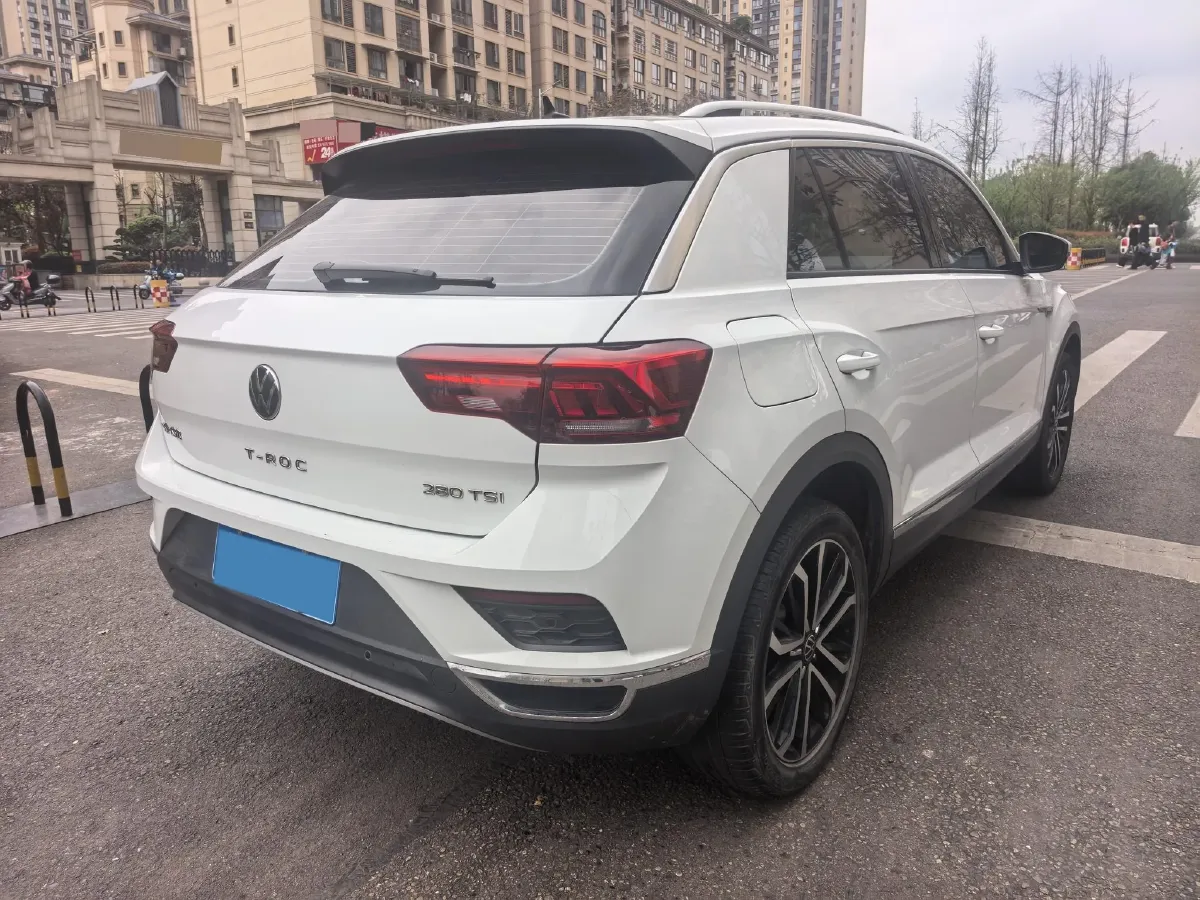2021 Volkswagen T-Roc 1.4T 150HP L4 7DCT,autocango,china used car exporter,china ev exporter,chinese used car exporter,chinese used ev exporter
