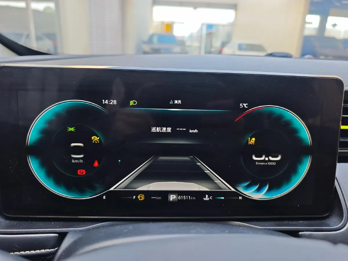 2021 Roewe RX5 1.5T 181HP L4 7DCT,autocango,china used car exporter,china ev exporter,chinese used car exporter,chinese used ev exporter