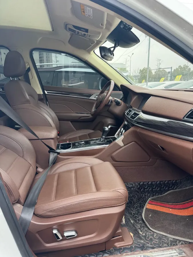 2017 Haval H7 2.0T 231HP L4 6DCT,autocango,china used car exporter,china ev exporter,chinese used car exporter,chinese used ev exporter