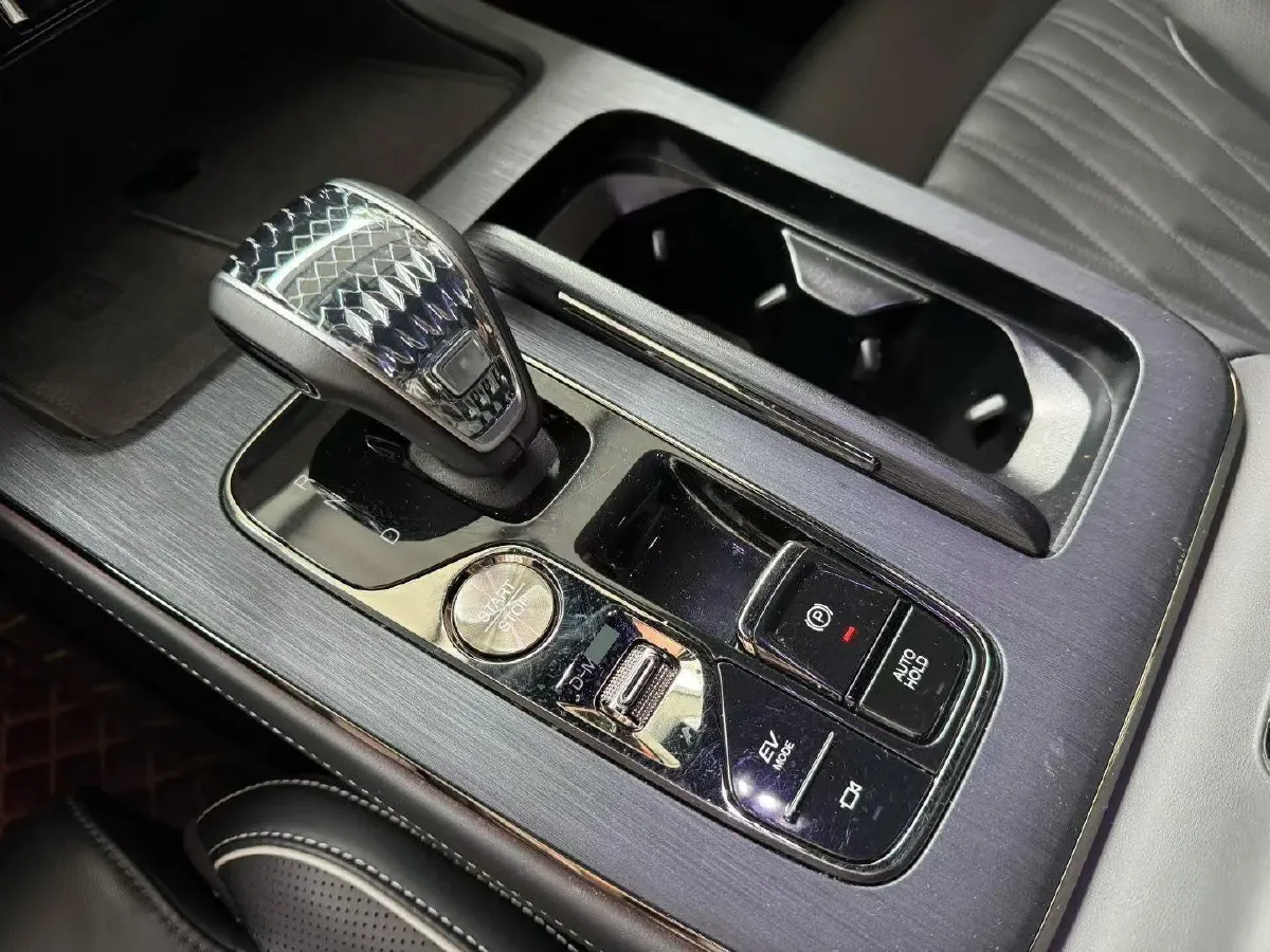 2022 GAC Trumpchi GS8 2.0T 190HP L4 E-CVT Hybrid,autocango,china used car exporter,china ev exporter,chinese used car exporter,chinese used ev exporter