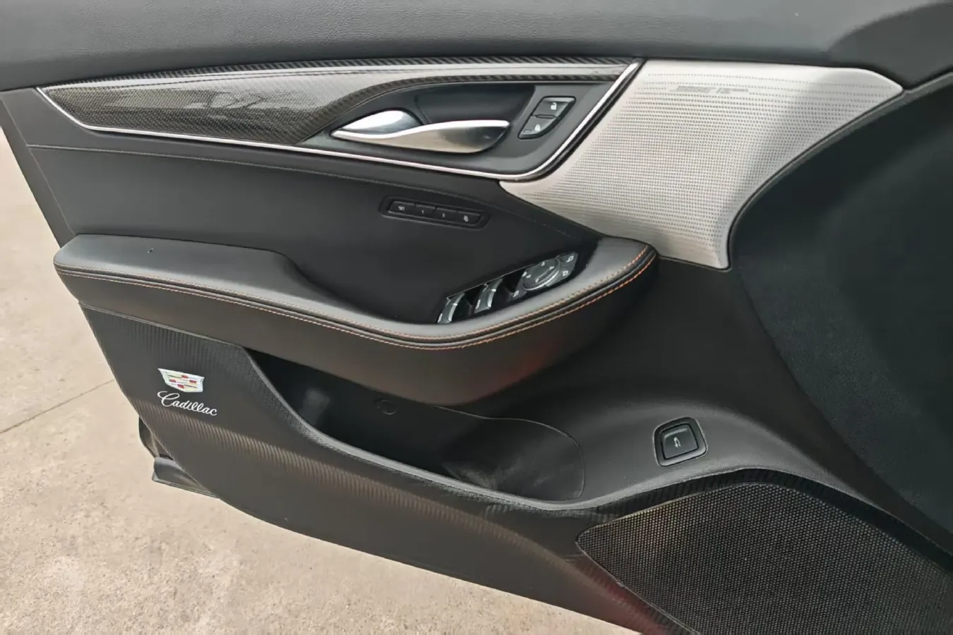 2021 Cadillac CT5 2.0T 237HP L4 10AT,autocango,china used car exporter,china ev exporter,chinese used car exporter,chinese used ev exporter