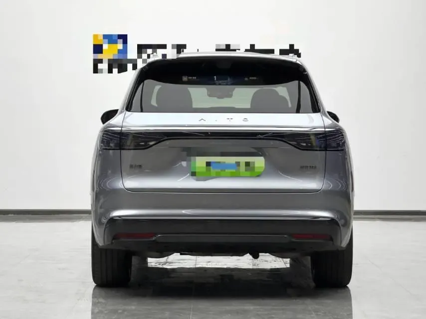 2025 AITO AITO M8 REEV 160HP REEV 53.4KWH,autocango,china used car exporter,china ev exporter,chinese used car exporter,chinese used ev exporter