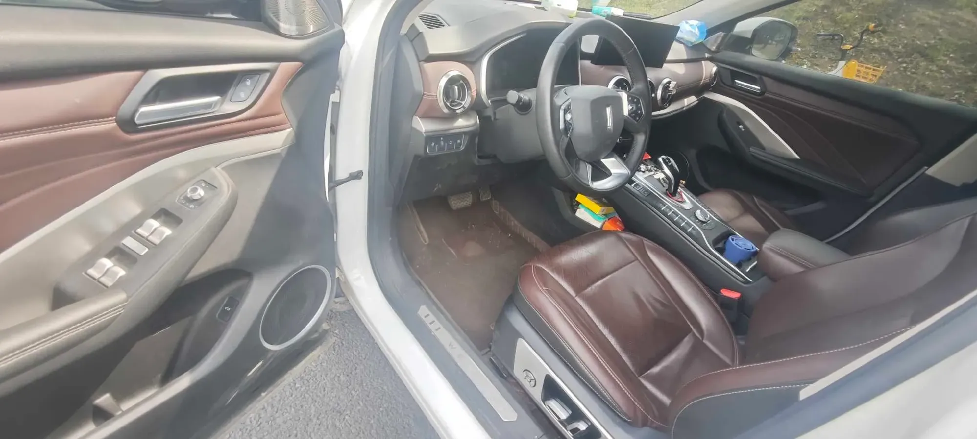 2021 WEY VV6 2.0T 227HP L4 7DCT,autocango,china used car exporter,china ev exporter,chinese used car exporter,chinese used ev exporter