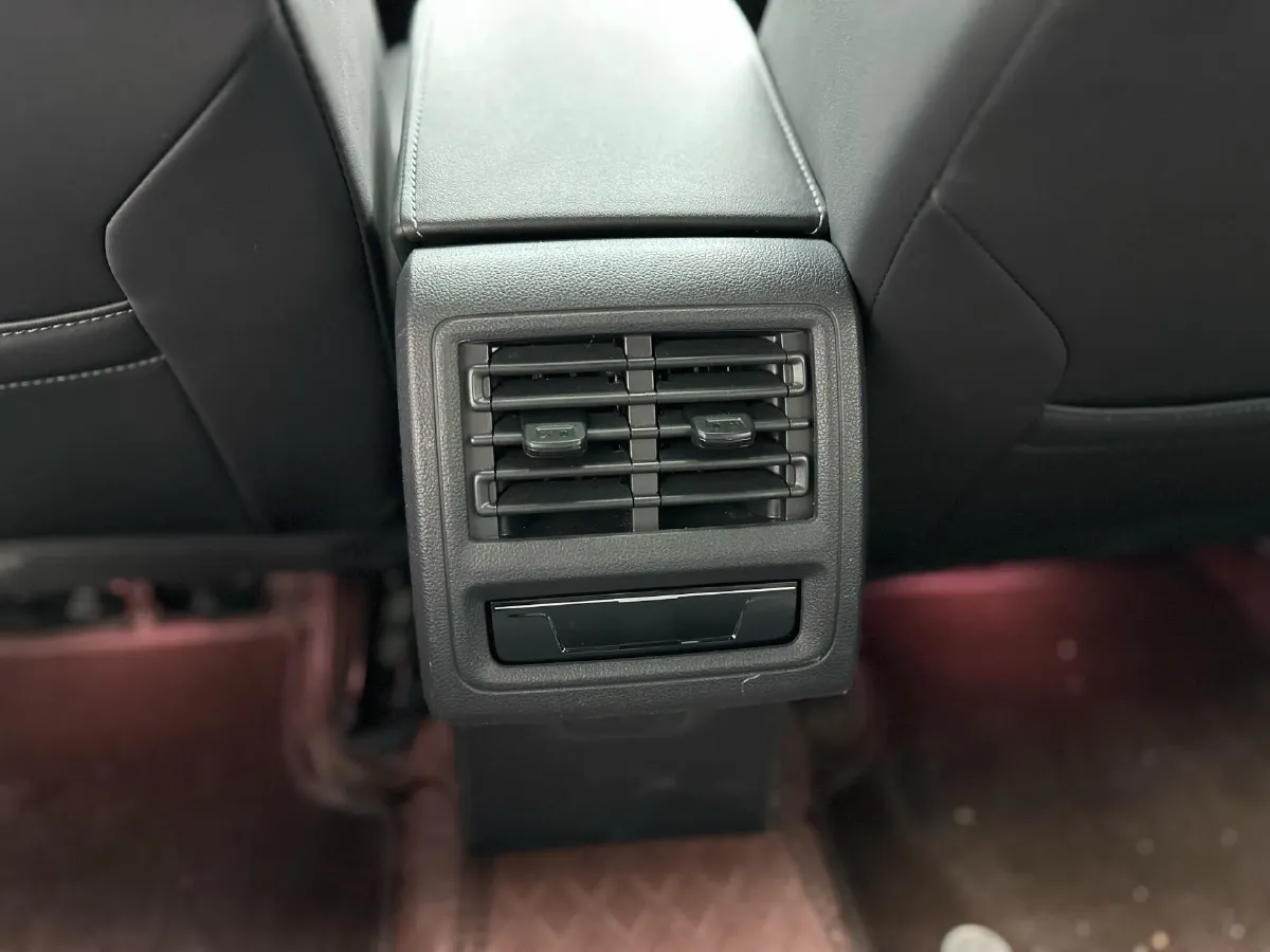 2023 Volkswagen Golf 1.4T 150HP L4 7DCT,autocango,china used car exporter,china ev exporter,chinese used car exporter,chinese used ev exporter