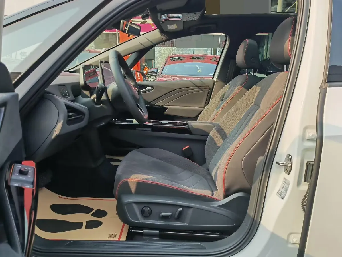 2026 MG 7 2.0T 261HP L4 9AT,autocango,china used car exporter,china ev exporter,chinese used car exporter,chinese used ev exporter