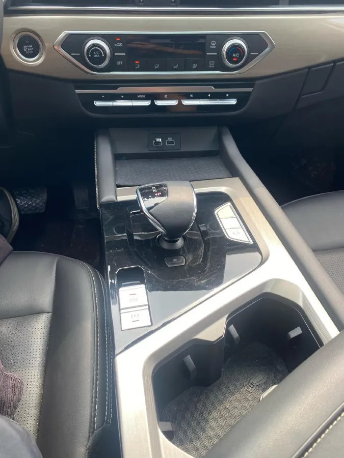 2025 Jetour X70 1.5T 156HP L4 6DCT,autocango,china used car exporter,china ev exporter,chinese used car exporter,chinese used ev exporter