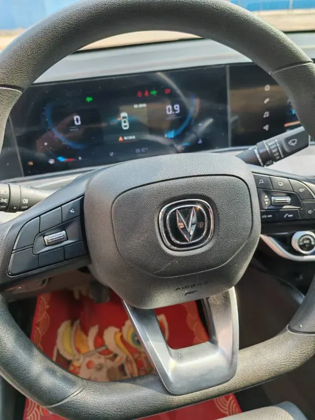 2021 ChangAn Eado 1.6L 128HP L4 5MT,autocango,china used car exporter,china ev exporter,chinese used car exporter,chinese used ev exporter