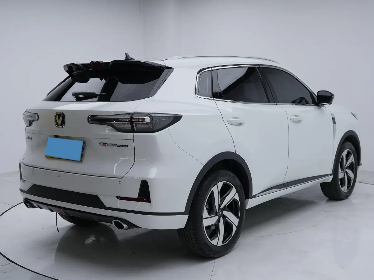 2024 ChangAn X7 PLUS 1.5T 188HP L4 7DCT,autocango,china used car exporter,china ev exporter,chinese used car exporter,chinese used ev exporter