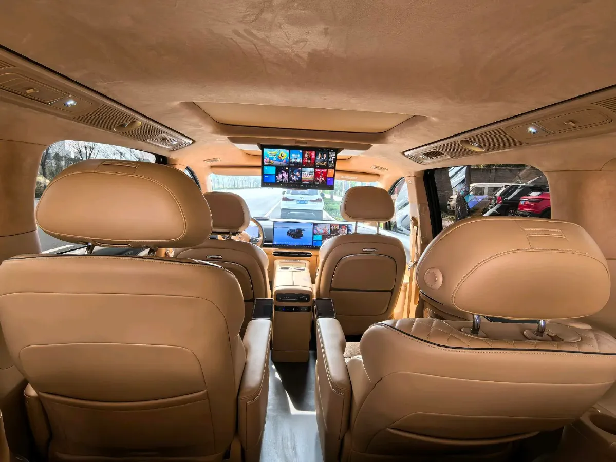 2025 Voyah Dream BEV 108.7KWH,autocango,china used car exporter,china ev exporter,chinese used car exporter,chinese used ev exporter