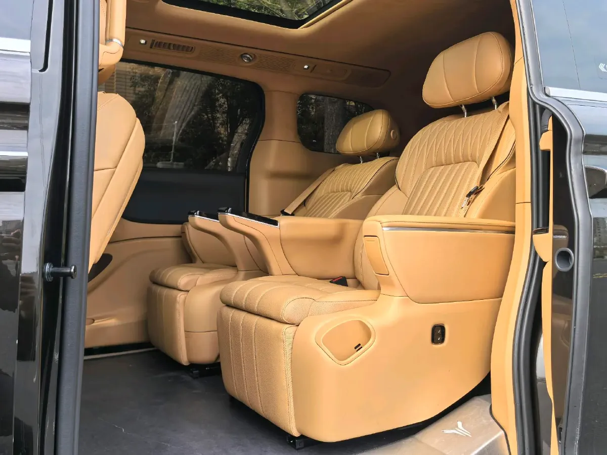 2025 Voyah Dream BEV 108.7KWH,autocango,china used car exporter,china ev exporter,chinese used car exporter,chinese used ev exporter