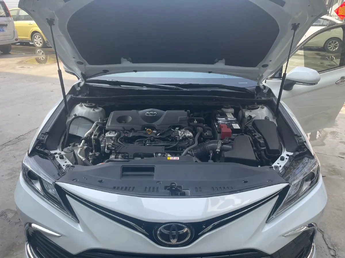 2021 Toyota Camry 2.5L 209HP L4 8AT,autocango,china used car exporter,china ev exporter,chinese used car exporter,chinese used ev exporter