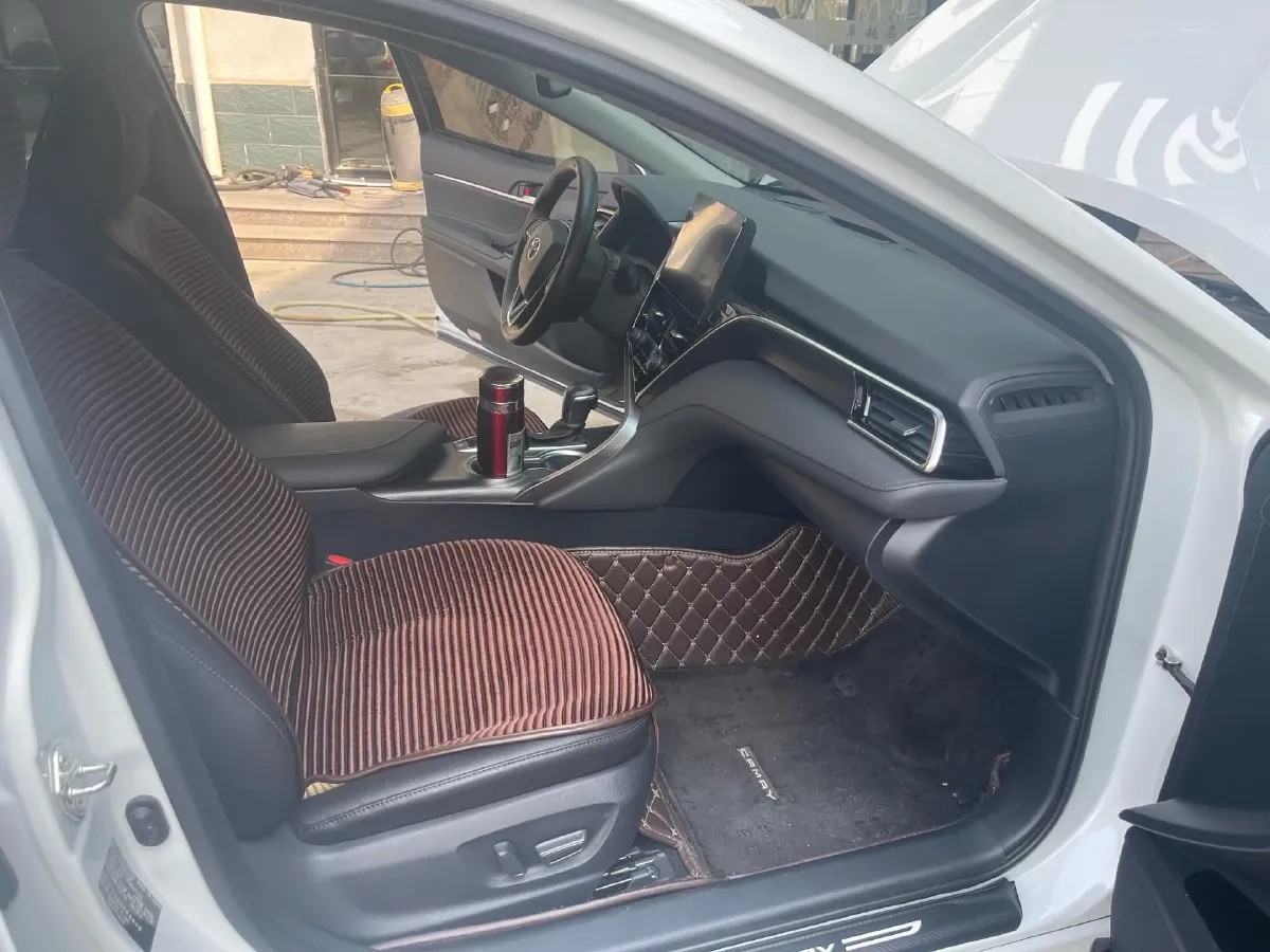 2021 Toyota Camry 2.5L 209HP L4 8AT,autocango,china used car exporter,china ev exporter,chinese used car exporter,chinese used ev exporter