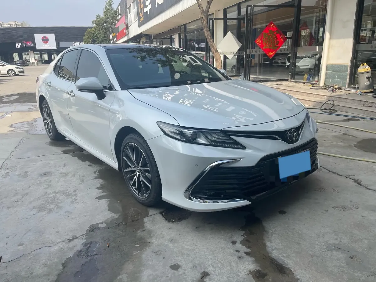 2021 Toyota Camry 2.5L 209HP L4 8AT,autocango,china used car exporter,china ev exporter,chinese used car exporter,chinese used ev exporter