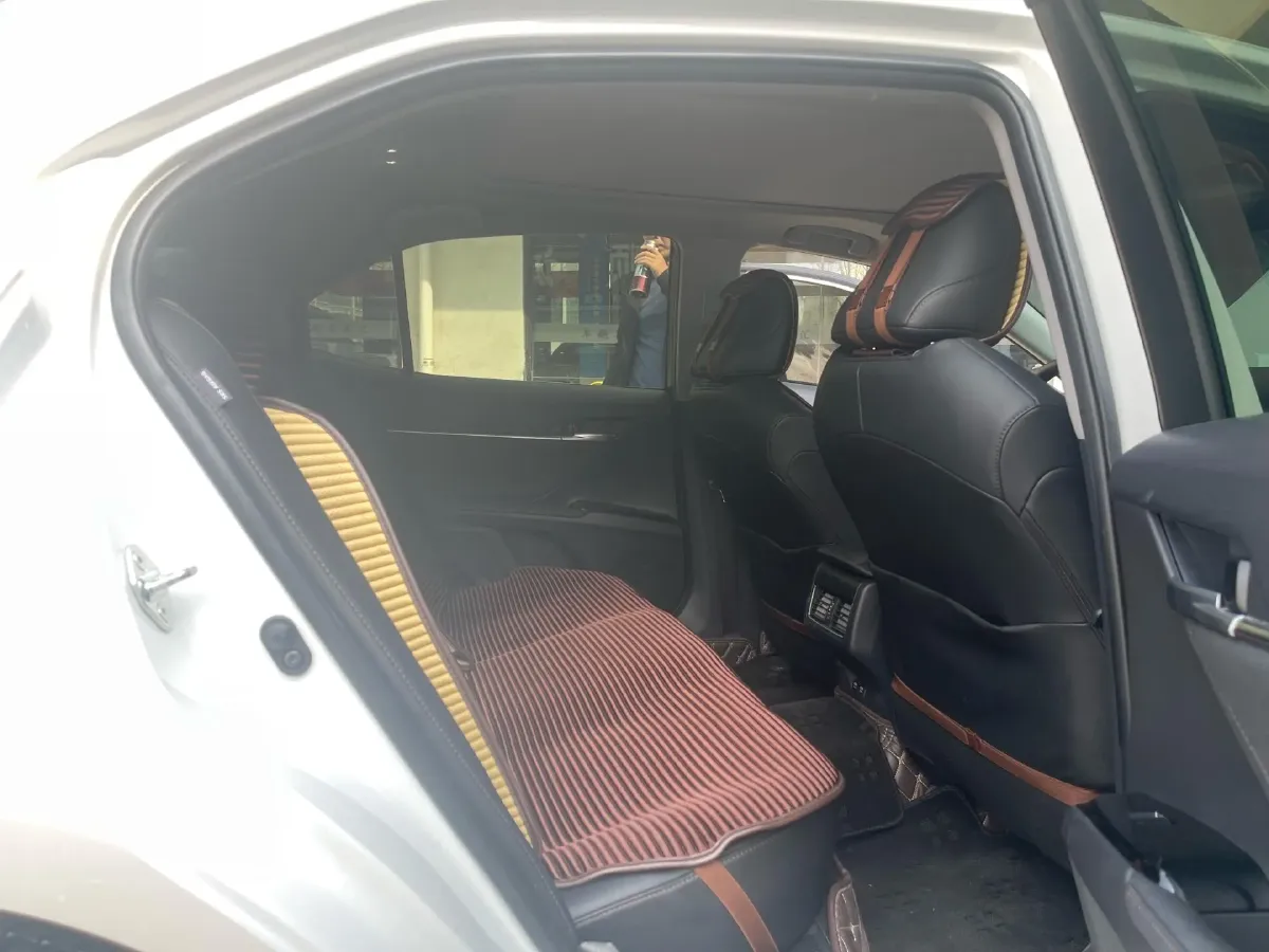 2021 Toyota Camry 2.5L 209HP L4 8AT,autocango,china used car exporter,china ev exporter,chinese used car exporter,chinese used ev exporter