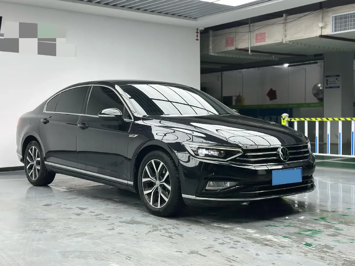 2020 Volkswagen Magotan 2.0T 186HP L4 7DCT,autocango,china used car exporter,china ev exporter,chinese used car exporter,chinese used ev exporter