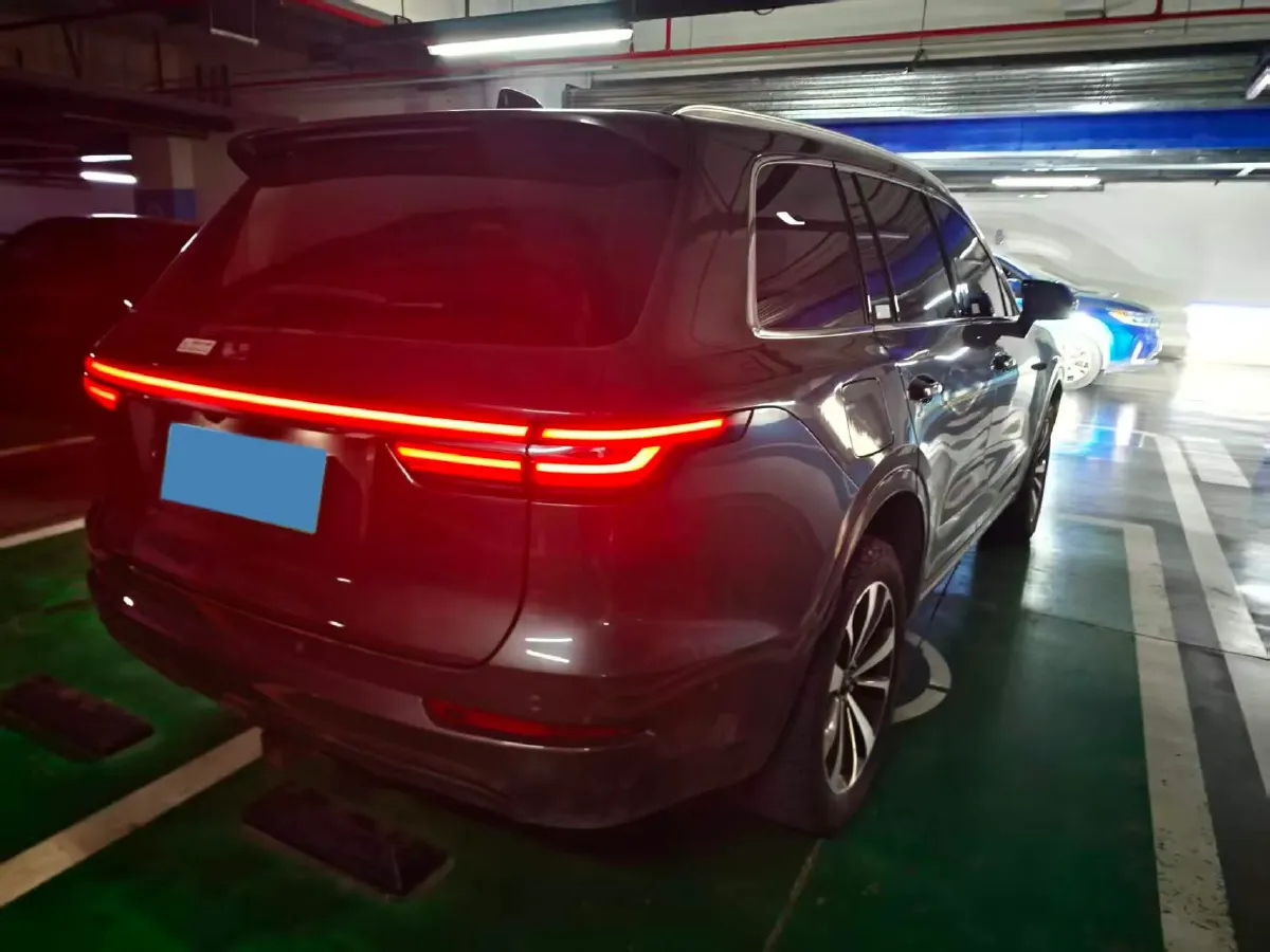 2021 Li ONE Range Extended 131HP REEV 40.5KWH,autocango,china used car exporter,china ev exporter,chinese used car exporter,chinese used ev exporter