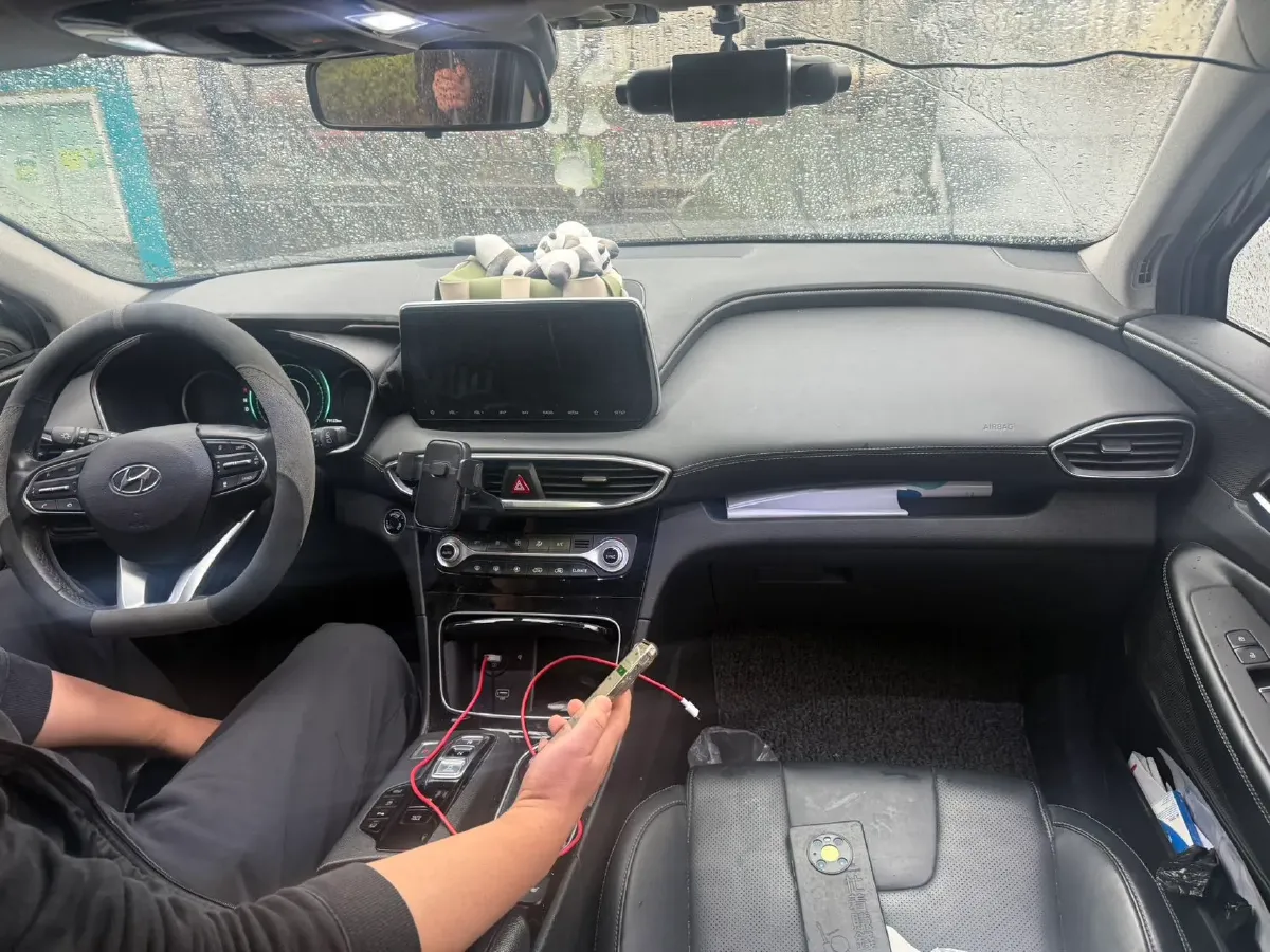 2021 Hyundai Custo 2.0T 236HP L4 8AT,autocango,china used car exporter,china ev exporter,chinese used car exporter,chinese used ev exporter