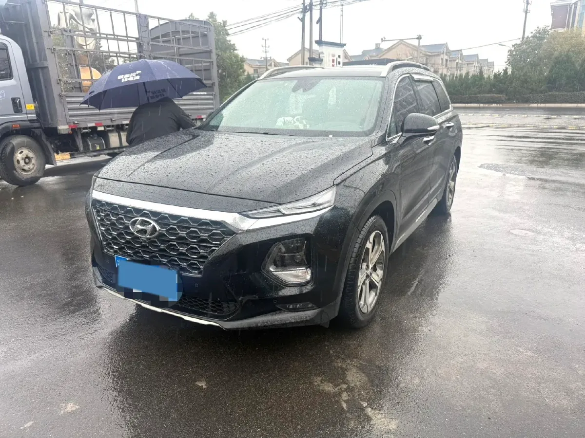 2021 Hyundai Custo 2.0T 236HP L4 8AT,autocango,china used car exporter,china ev exporter,chinese used car exporter,chinese used ev exporter