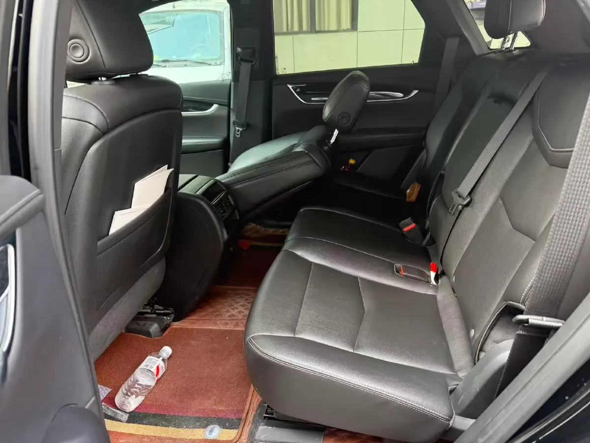 2021 Cadillac XT5 2.0T 237HP L4 9AT,autocango,china used car exporter,china ev exporter,chinese used car exporter,chinese used ev exporter