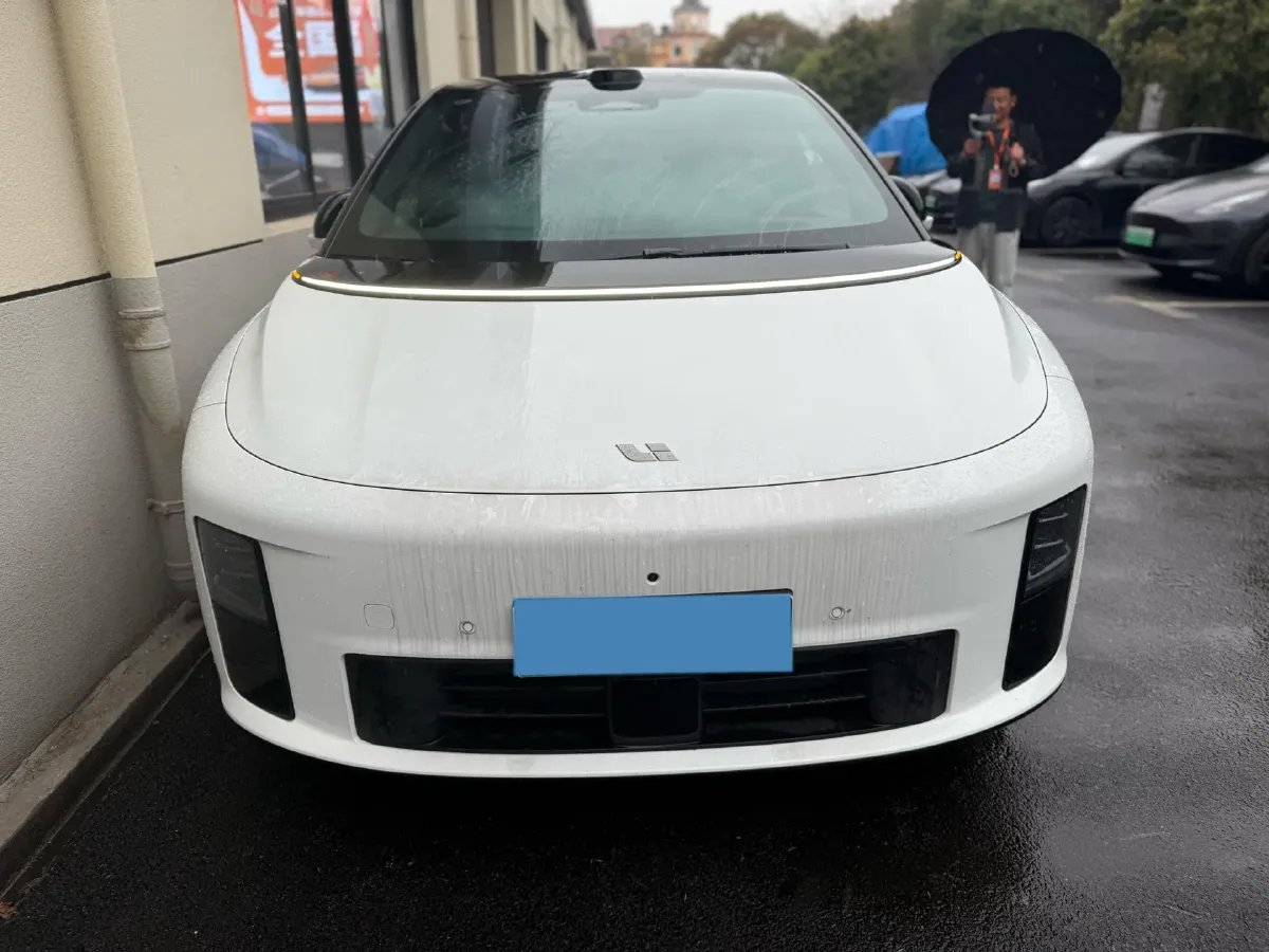 2025 Li i6 BEV,autocango,china used car exporter,china ev exporter,chinese used car exporter,chinese used ev exporter