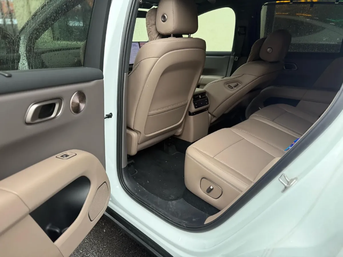 2025 Li i6 BEV,autocango,china used car exporter,china ev exporter,chinese used car exporter,chinese used ev exporter