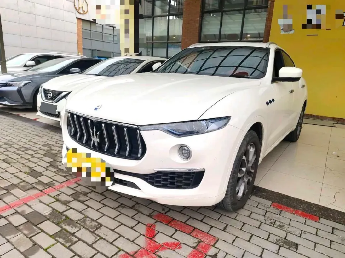 2022 Maserati Levante 2.0T 330HP L4 8AT,autocango,china used car exporter,china ev exporter,chinese used car exporter,chinese used ev exporter