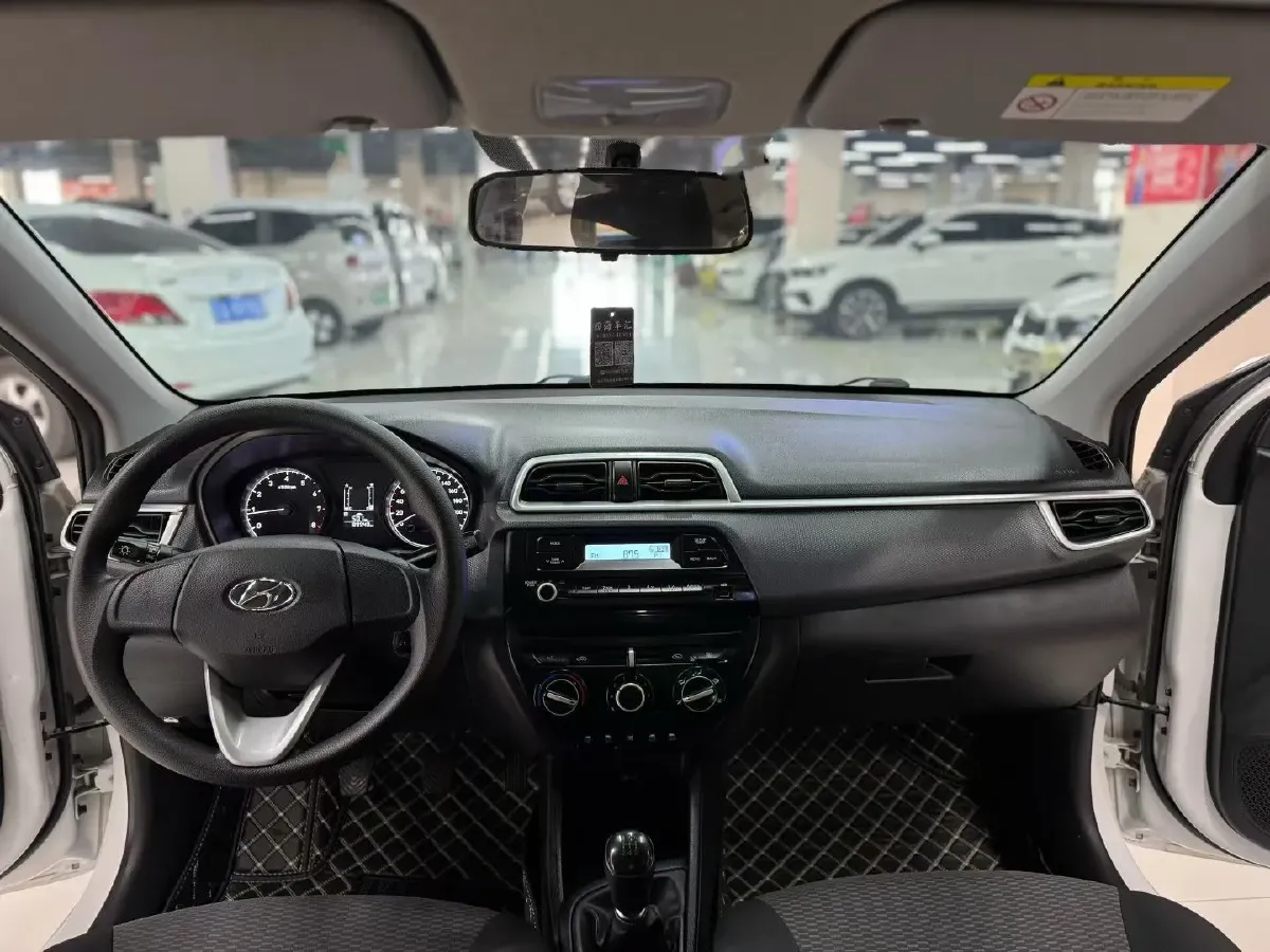 2017 Hyundai Reina 1.4L 95HP L4 5MT,autocango,china used car exporter,china ev exporter,chinese used car exporter,chinese used ev exporter