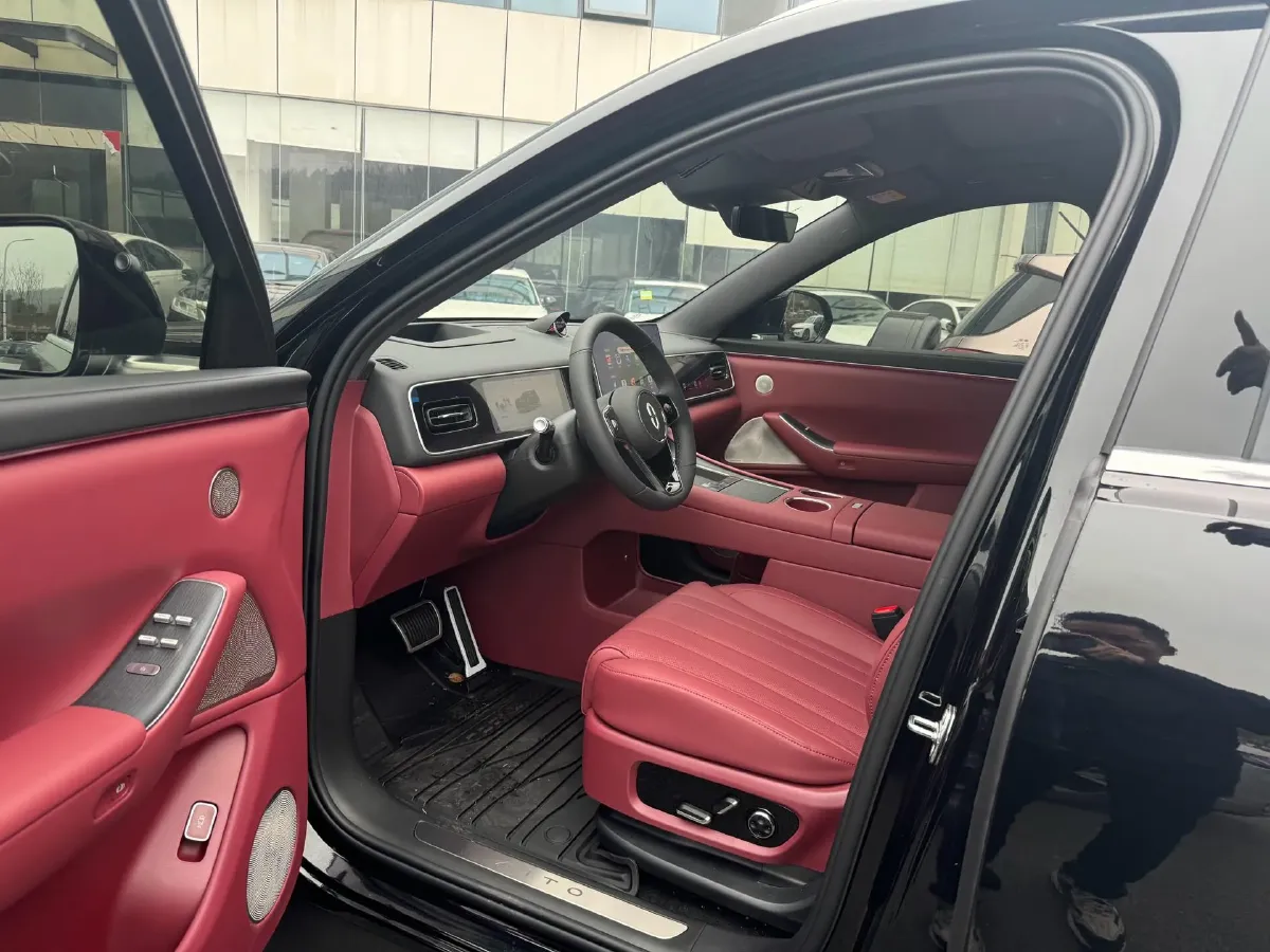 2026 AITO AITO M7 REEV 160HP REEV,autocango,china used car exporter,china ev exporter,chinese used car exporter,chinese used ev exporter