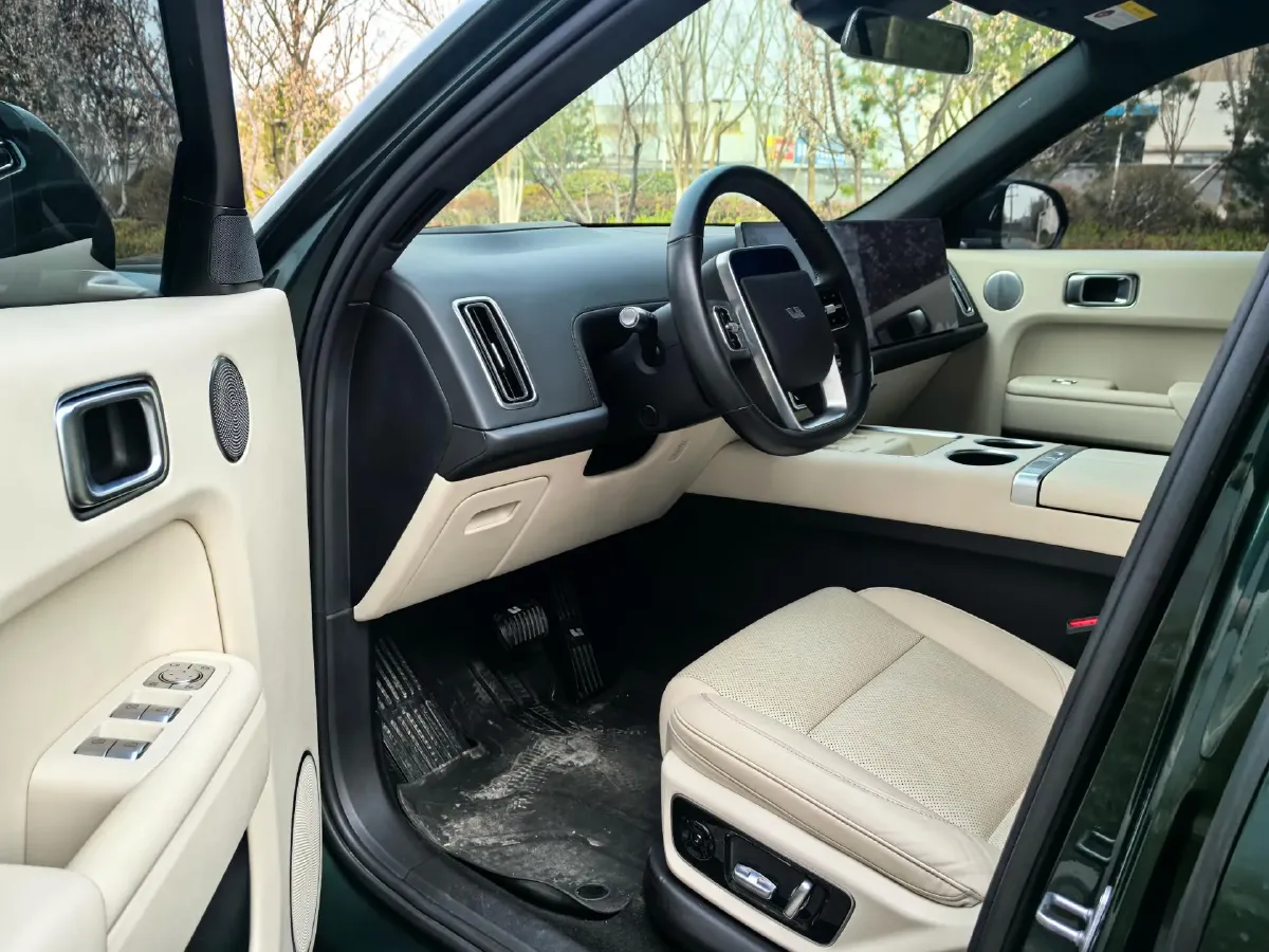 2023 Li L7 Range Extended 154HP REEV 40.9KWH,autocango,china used car exporter,china ev exporter,chinese used car exporter,chinese used ev exporter