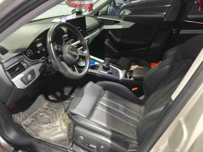2020 Audi A4L 2.0T 190HP L4 7DCT,autocango,china used car exporter,china ev exporter,chinese used car exporter,chinese used ev exporter