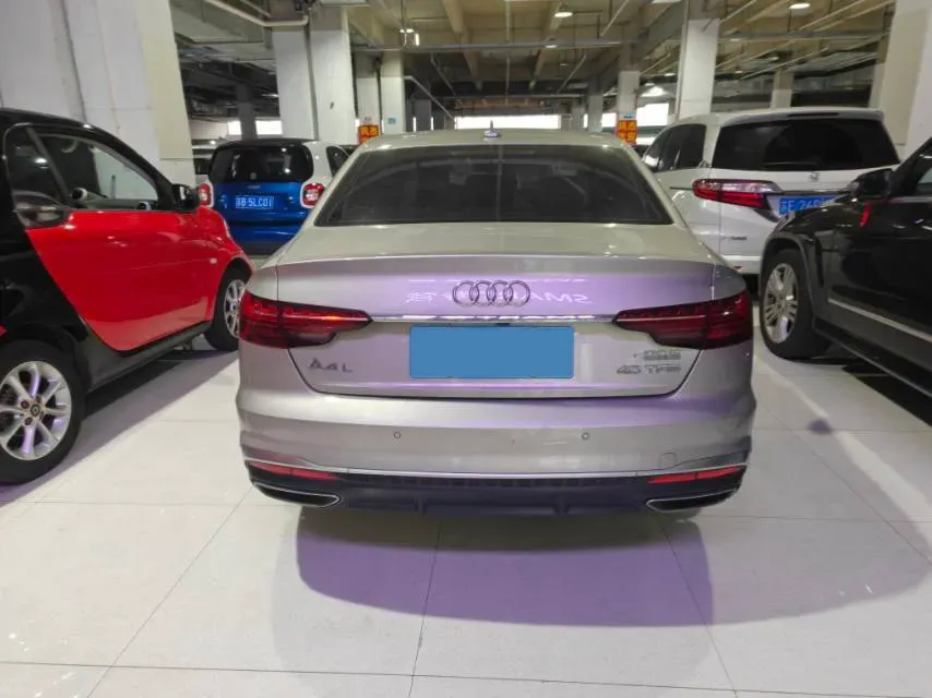 2020 Audi A4L 2.0T 190HP L4 7DCT,autocango,china used car exporter,china ev exporter,chinese used car exporter,chinese used ev exporter