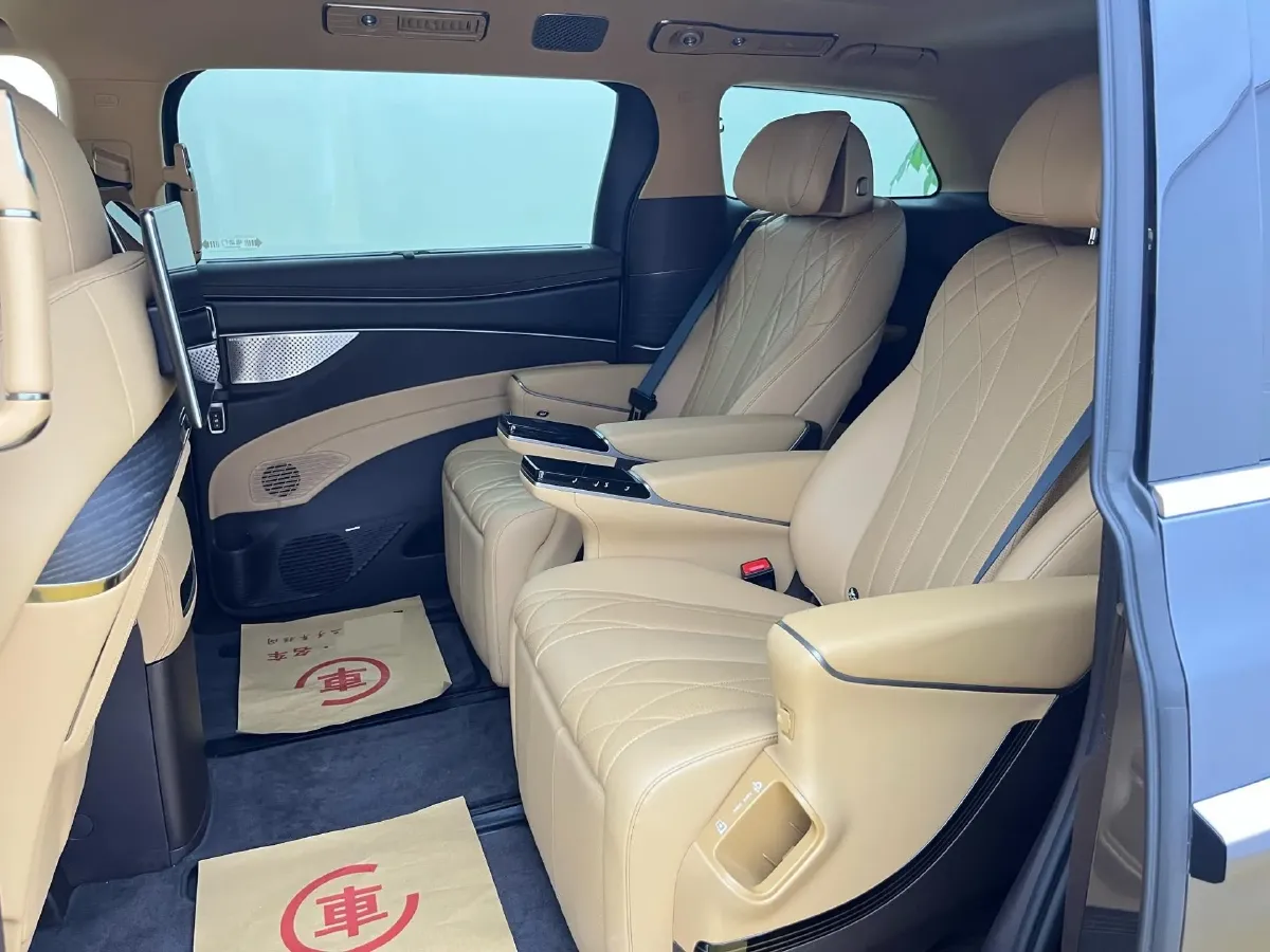 2025 Denza D9 1.5T 156HP L4 E-CVT PHEV 40KWH,autocango,china used car exporter,china ev exporter,chinese used car exporter,chinese used ev exporter