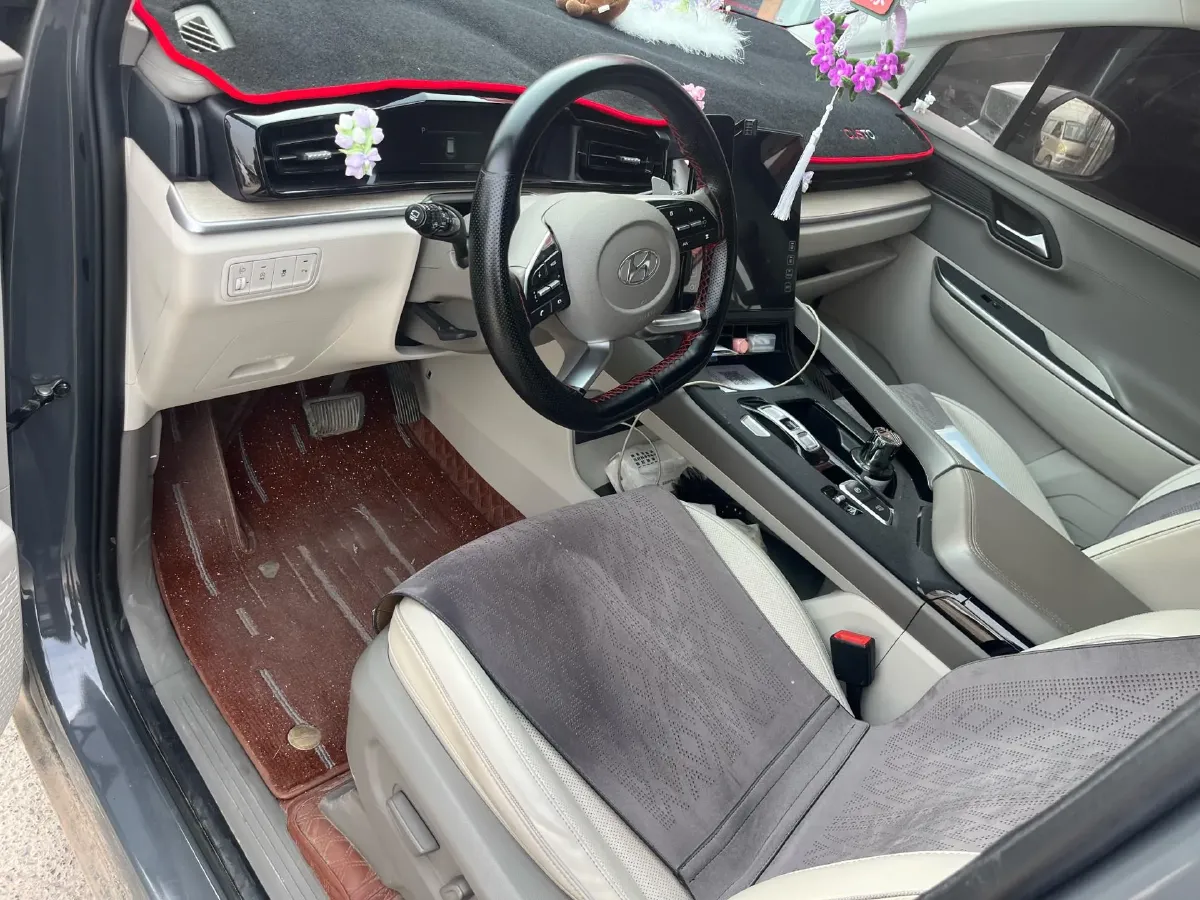 2021 Hyundai Custo 2.0T 236HP L4 8AT,autocango,china used car exporter,china ev exporter,chinese used car exporter,chinese used ev exporter