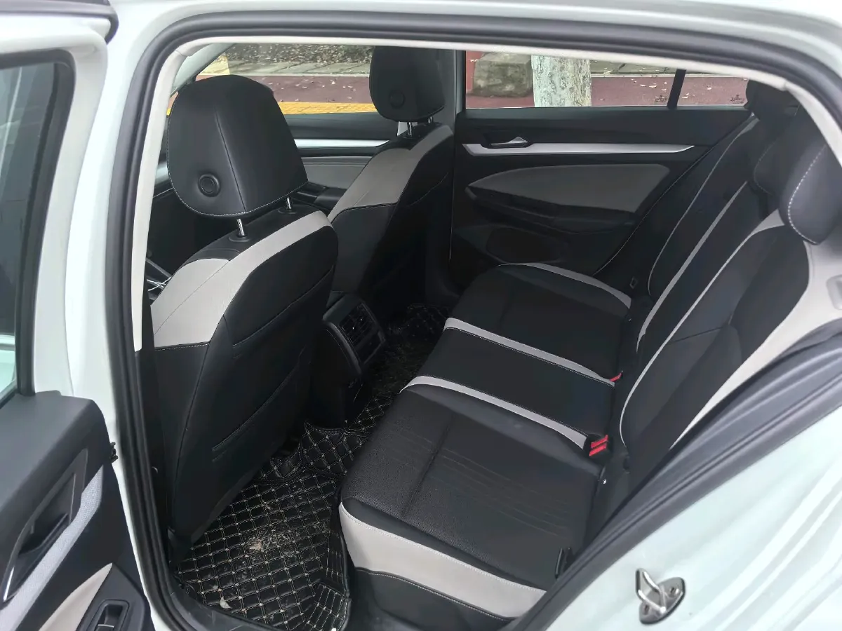 2021 Volkswagen Golf 1.4T 150HP L4 7DCT,autocango,china used car exporter,china ev exporter,chinese used car exporter,chinese used ev exporter