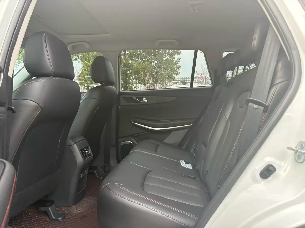 2022 ChangAn CS75 1.5T 180HP L4 7DCT,autocango,china used car exporter,china ev exporter,chinese used car exporter,chinese used ev exporter