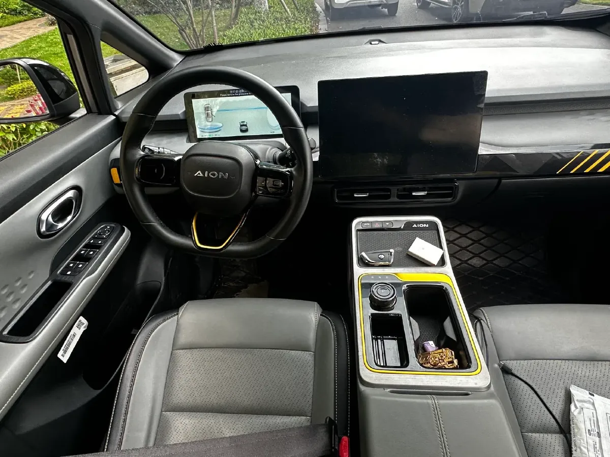 2022 Geely Okavango 1.8T 184HP L4 7DCT,autocango,china used car exporter,china ev exporter,chinese used car exporter,chinese used ev exporter