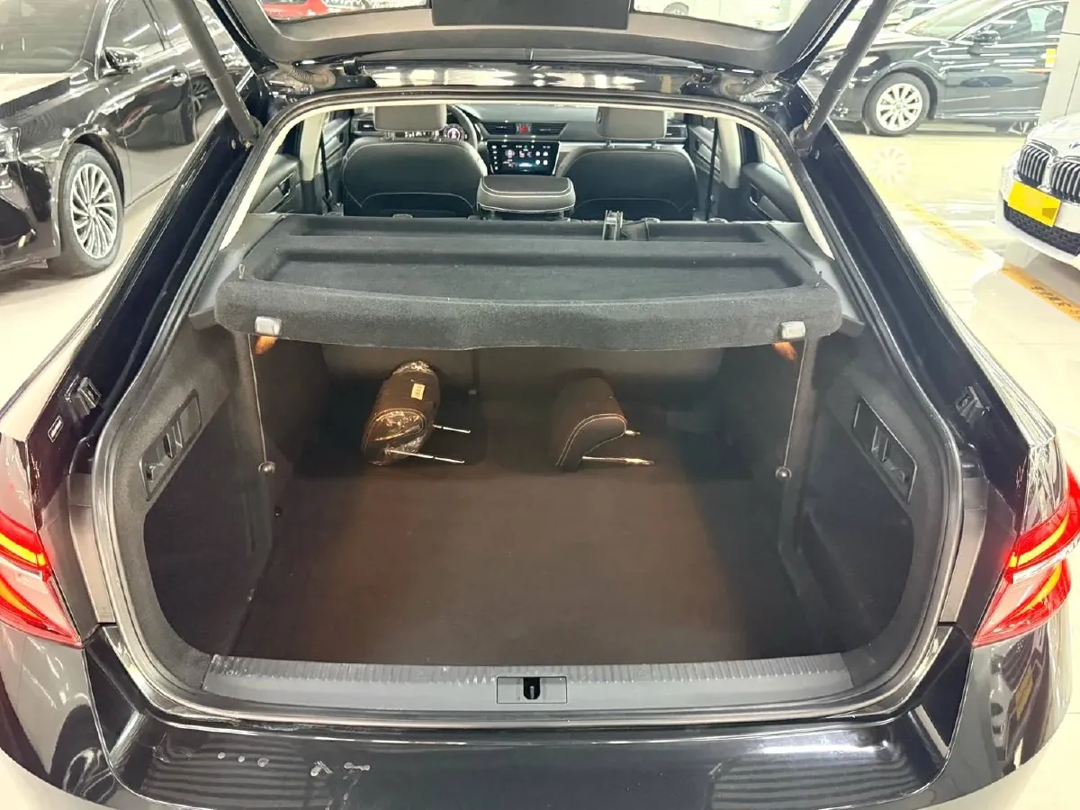 2024 Skoda Superb 1.4T 150HP L4 7DCT,autocango,china used car exporter,china ev exporter,chinese used car exporter,chinese used ev exporter