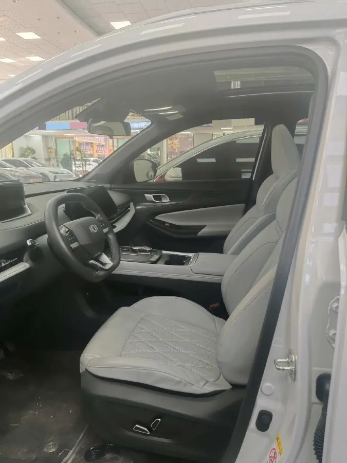 2025 ChangAn QiYuan Q05 Classic 1.5L 98HP L4 E-CVT PHEV 18.4KWH,autocango,china used car exporter,china ev exporter,chinese used car exporter,chinese used ev exporter