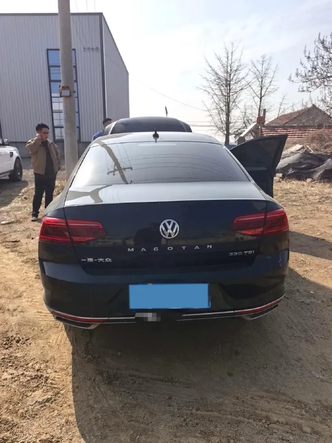 2020 Volkswagen Magotan 2.0T 186HP L4 7DCT,autocango,china used car exporter,china ev exporter,chinese used car exporter,chinese used ev exporter