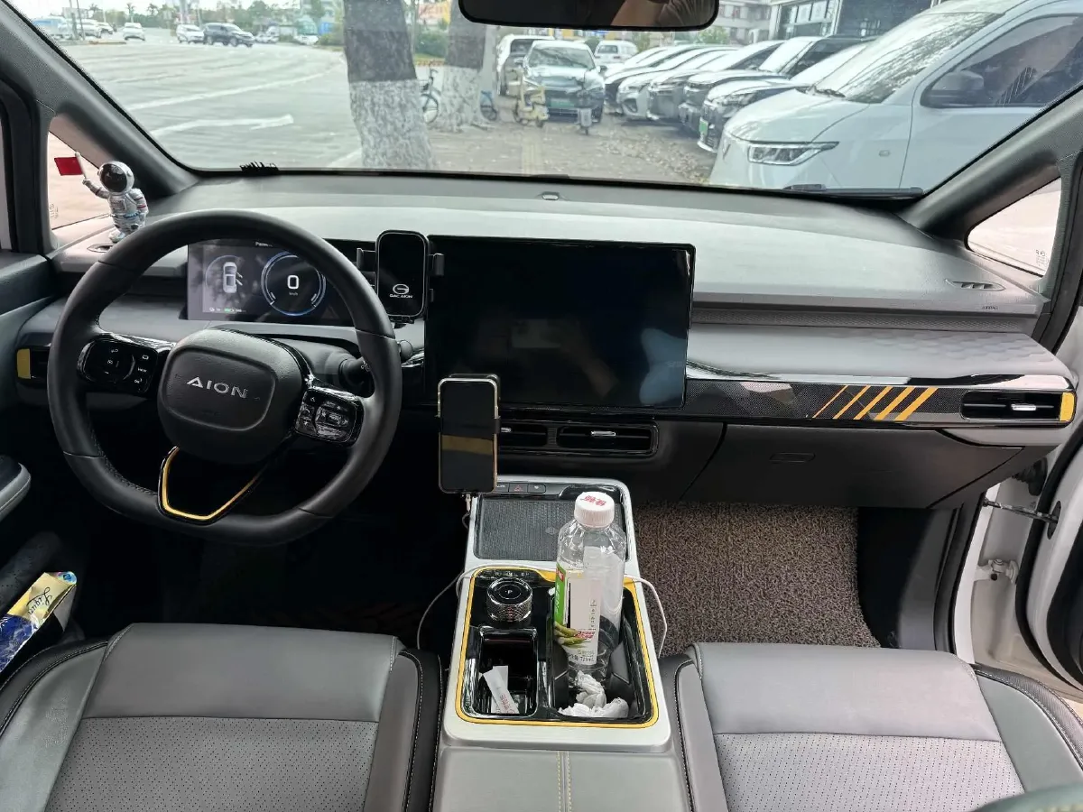 2022 Geely Okavango 1.8T 184HP L4 7DCT,autocango,china used car exporter,china ev exporter,chinese used car exporter,chinese used ev exporter