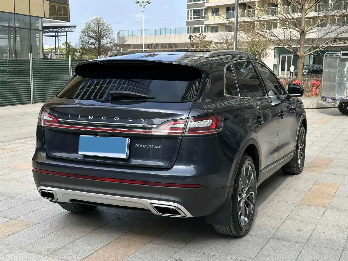 2021 Lincoln Nautilus 2.0T 245HP L4 8AT,autocango,china used car exporter,china ev exporter,chinese used car exporter,chinese used ev exporter