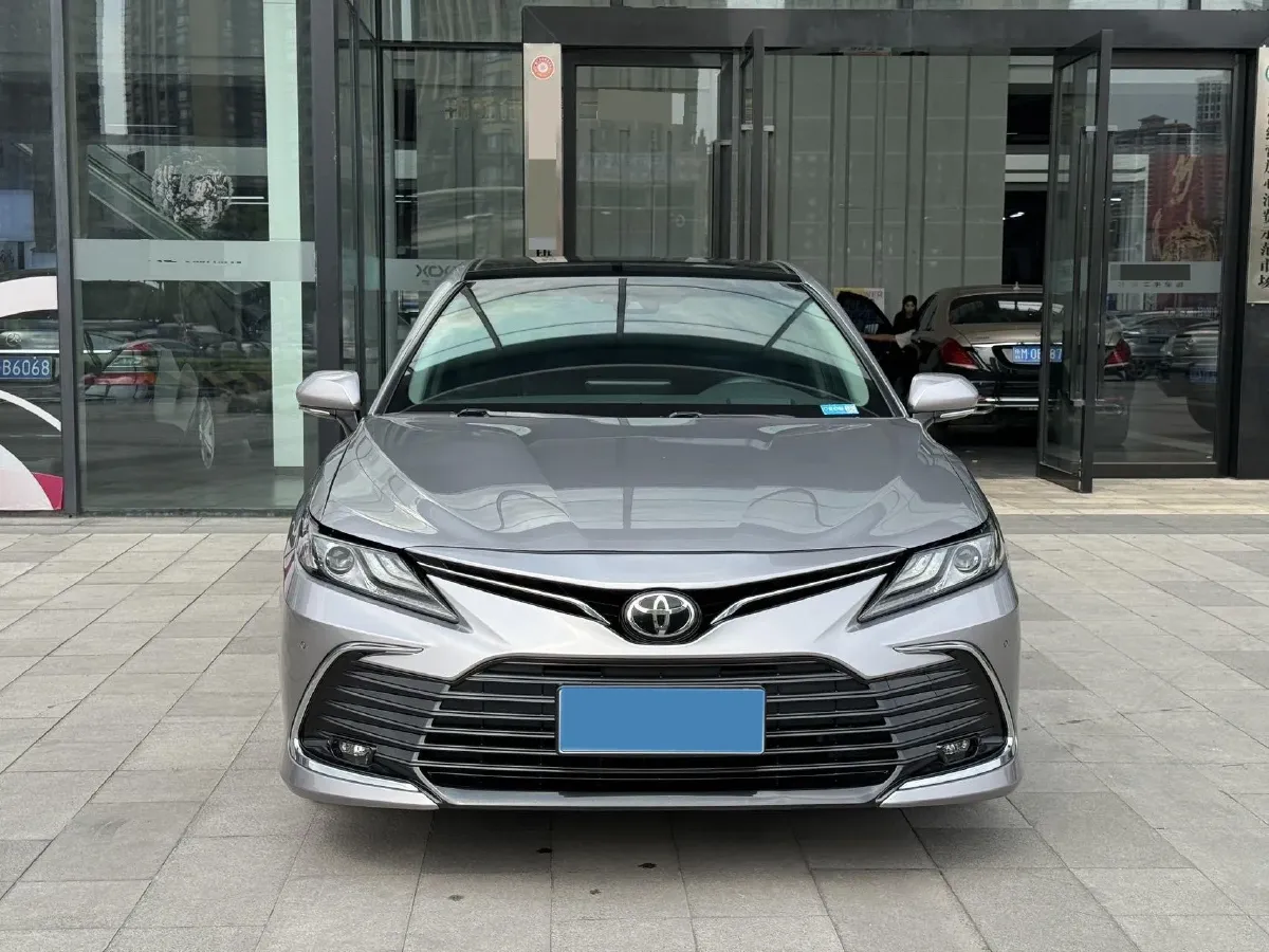 2021 Toyota Camry 2.5L 209HP L4 8AT,autocango,china used car exporter,china ev exporter,chinese used car exporter,chinese used ev exporter