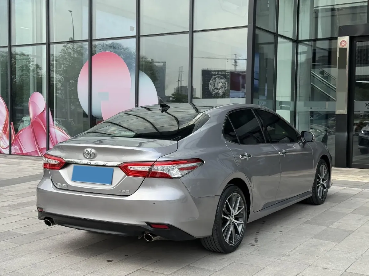 2021 Toyota Camry 2.5L 209HP L4 8AT,autocango,china used car exporter,china ev exporter,chinese used car exporter,chinese used ev exporter