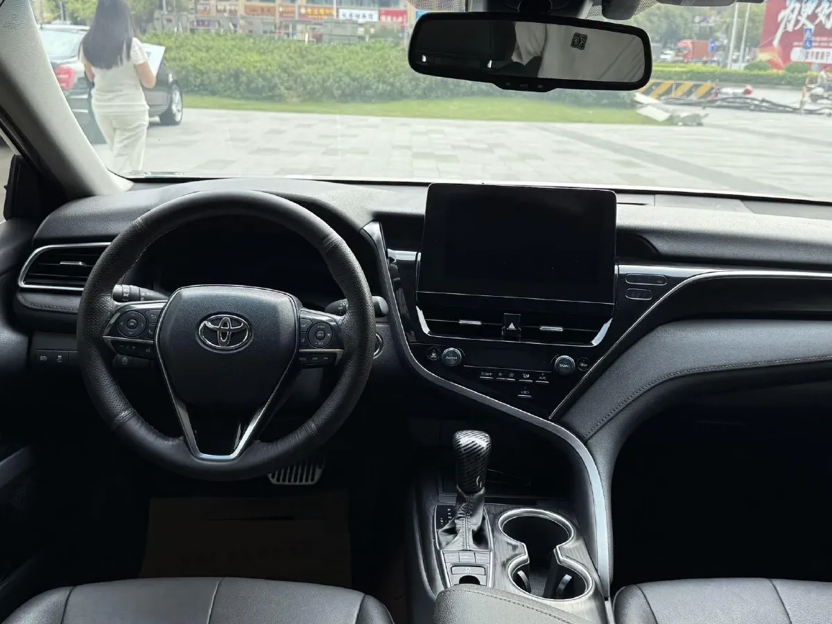 2021 Toyota Camry 2.5L 209HP L4 8AT,autocango,china used car exporter,china ev exporter,chinese used car exporter,chinese used ev exporter