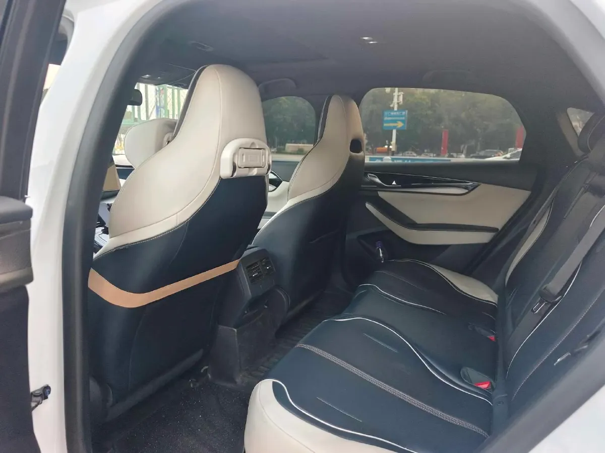 2021 Haval F7 1.5T 169HP L4 7DCT,autocango,china used car exporter,china ev exporter,chinese used car exporter,chinese used ev exporter