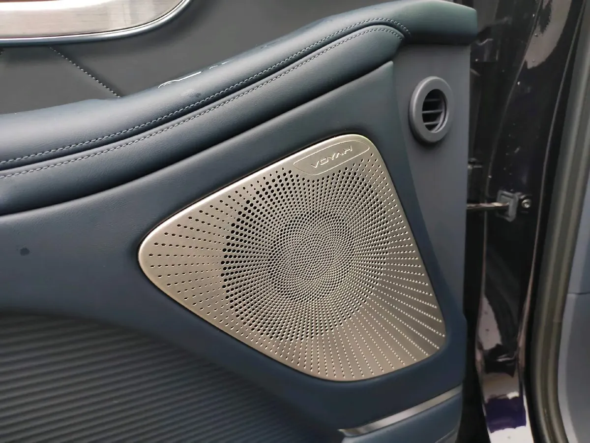 2026 Voyah Dream 1.5T 150HP L4 PHEV,autocango,china used car exporter,china ev exporter,chinese used car exporter,chinese used ev exporter