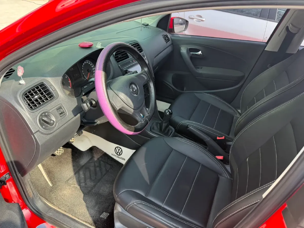 2016 Volkswagen Polo 1.4L 90HP L4 5MT,autocango,china used car exporter,china ev exporter,chinese used car exporter,chinese used ev exporter