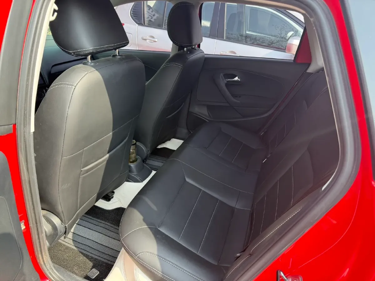 2016 Volkswagen Polo 1.4L 90HP L4 5MT,autocango,china used car exporter,china ev exporter,chinese used car exporter,chinese used ev exporter