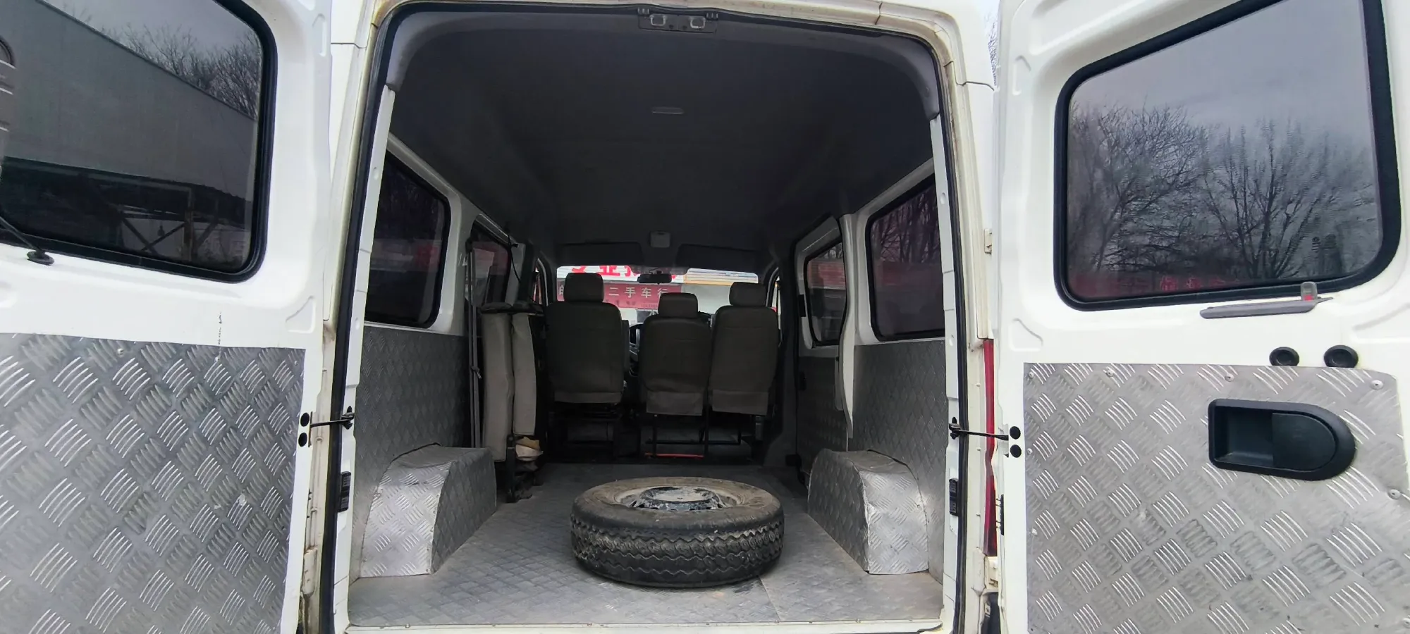 2019 MAXUS XinTu V80 2.5T 136HP L4 6MT,autocango,china used car exporter,china ev exporter,chinese used car exporter,chinese used ev exporter