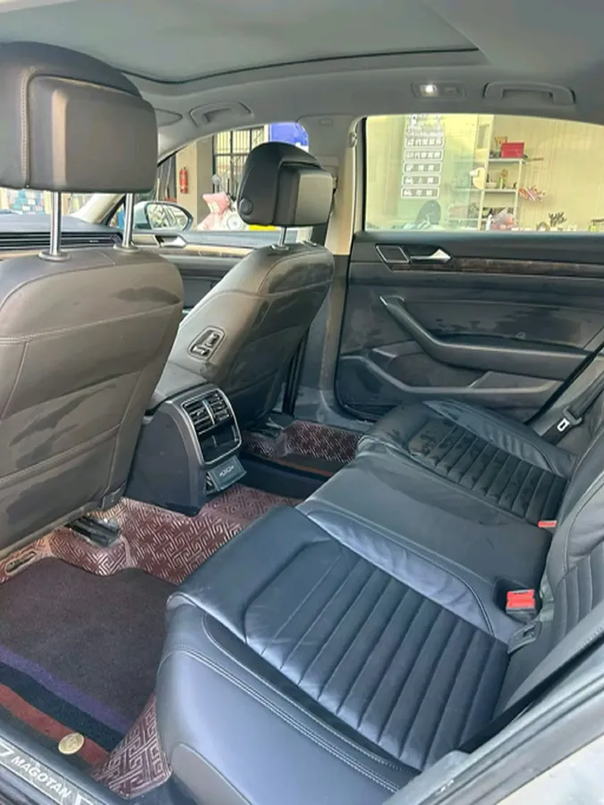 2019 Volkswagen Magotan 2.0T 186HP L4 7DCT,autocango,china used car exporter,china ev exporter,chinese used car exporter,chinese used ev exporter